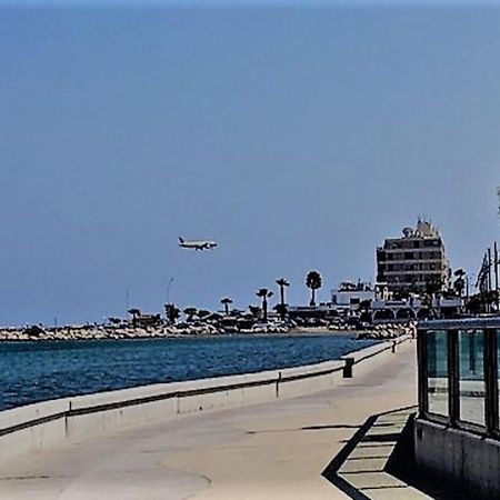 Capri Sea View One Bedroom Larnaca Esterno foto