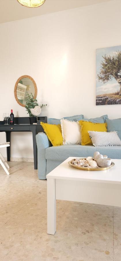Capri Sea View One Bedroom Larnaca Esterno foto